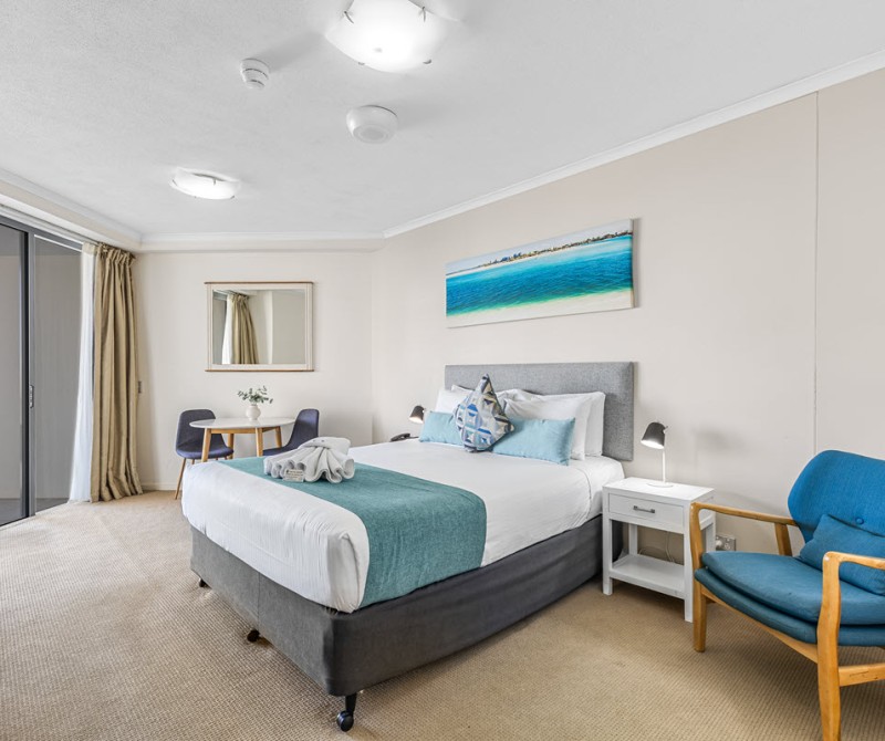 OVR Budget Studio Kitchenette 1200px 0000