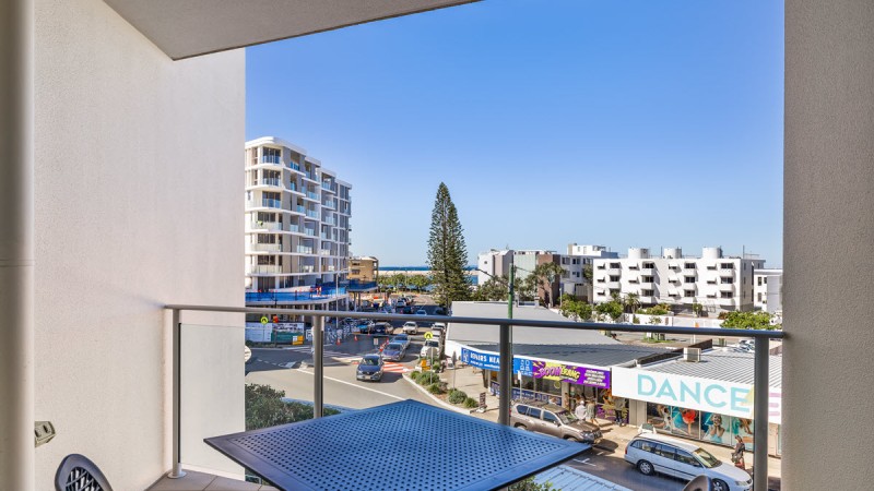 OVR Budget Studio Kitchenette 1200px 0003