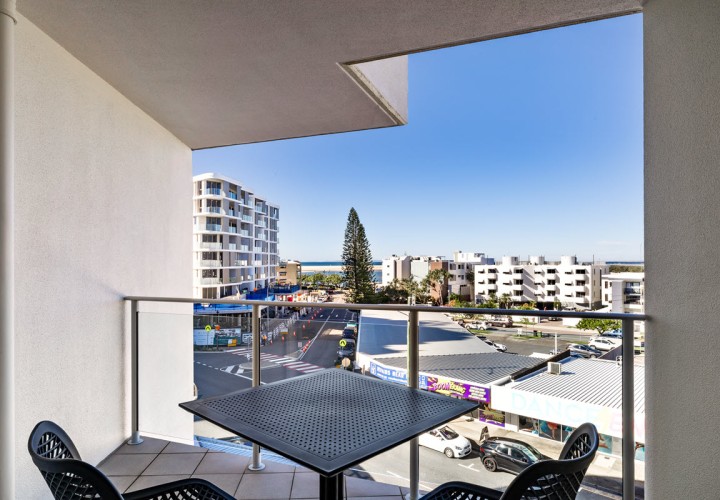 OVR Resort Studio Kitchenette 1200px 0004