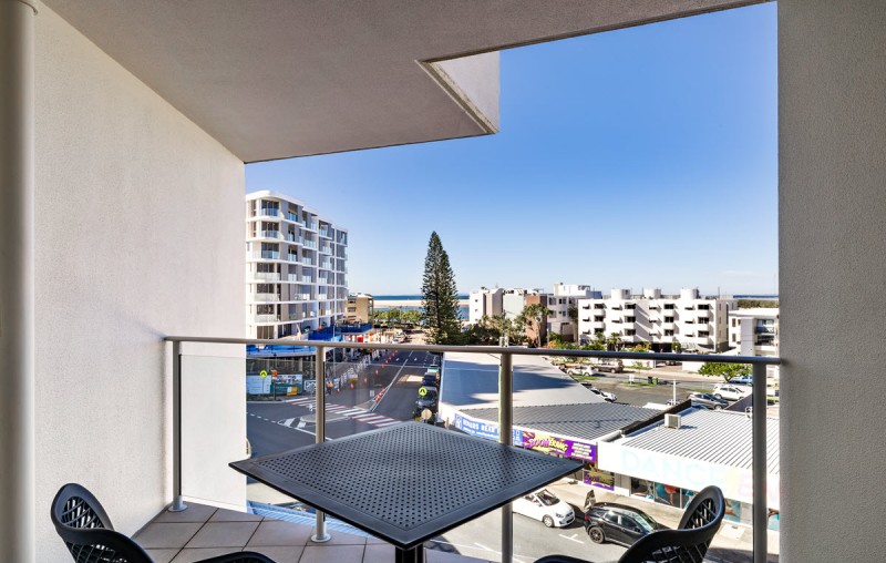 OVR Resort Studio Kitchenette 1200px 0004